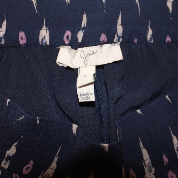 Joie Small Navy Blue Silk Printed Shorts - Picture 3 of 4